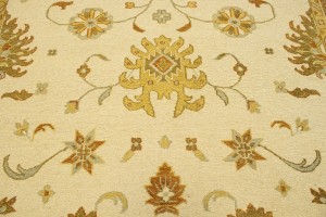 Cream Floral 6'8X9'4 Sumak Oriental Rug