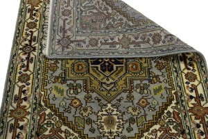 Light Gray Geometric 4X6 Heriz Serapi Oriental Rug