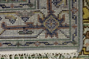 Light Gray Geometric 4X6 Heriz Serapi Oriental Rug