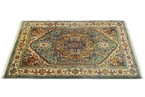 Light Blue-gray Geometric 4X6 Heriz Serapi Oriental Rug