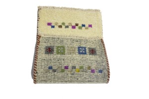 Cream Tribal 1'3X2'7 Indo-Gabbeh Oriental Rug