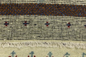 Cream Tribal 1'4X2'7 Indo-Gabbeh Oriental Rug