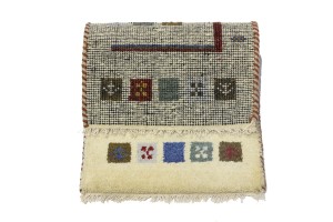 Cream Tribal 1'4X2'7 Indo-Gabbeh Oriental Rug
