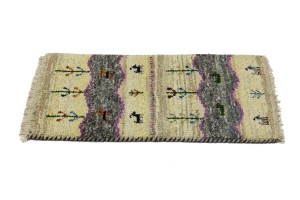 Cream Tribal 1'4X2'7 Indo-Gabbeh Oriental Rug