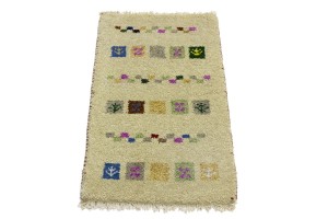 Cream Tribal 1'4X2'4 Indo-Gabbeh Oriental Rug