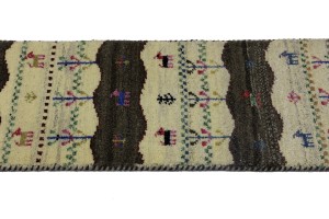 Cream Tribal 1'4X5'9 Indo-Gabbeh Oriental Runner Rug