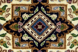 Cream & Navy Floral 3X4 Kirman Oriental Rug