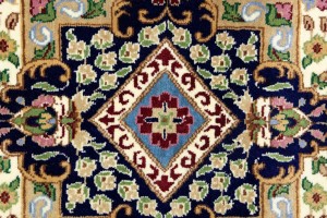 Cream & Navy Floral 5'4X7'8 Kirman Oriental Rug