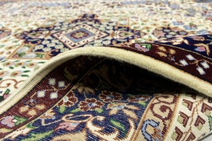 Cream & Navy Floral 5'9X7'8 Kirman Oriental Rug