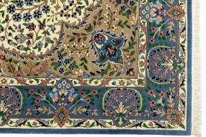 Cream & Blue Floral 6'5X9'2 Kirman Oriental Rug