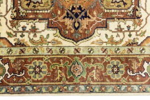 Cream Geometric 6X9 Heriz Serapi Oriental Rug
