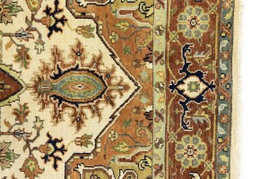 Cream Geometric 6X9 Heriz Serapi Oriental Rug
