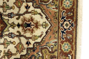 Cream Geometric 3X10 Heriz Serapi Oriental Runner Rug