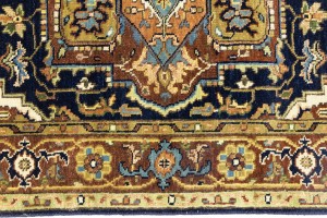 Dark Navy Geometric 4X6 Heriz Serapi Oriental Rug