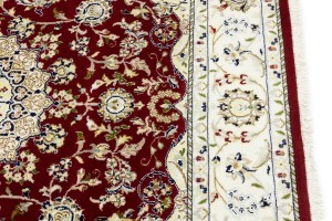 Red Floral 6X6 Indo-Nain Oriental Square Rug