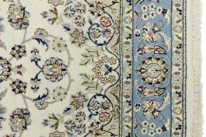 Cream Floral 5X7 Indo-Nain Oriental Rug