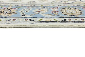 Cream Floral 5X7 Indo-Nain Oriental Rug