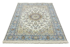Cream Floral 5X7 Indo-Nain Oriental Rug