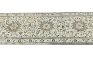 Cream Floral 3X12 Indo-Nain Oriental Runner Rug