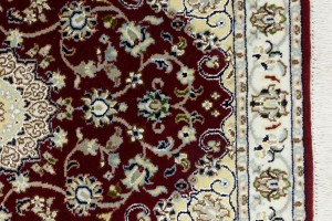 Red Floral 2X3 Indo-Nain Oriental Rug