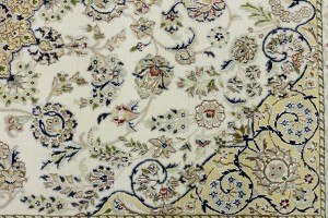 Cream Floral 6X9 Indo-Nain Oriental Rug