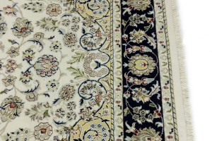 Cream Floral 6X9 Indo-Nain Oriental Rug