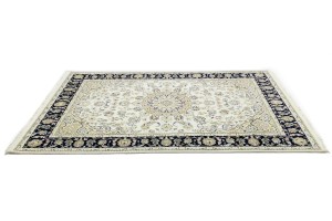 Cream Floral 6X9 Indo-Nain Oriental Rug