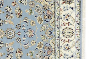 Light Blue-gray Floral 5X7 Indo-Nain Oriental Rug