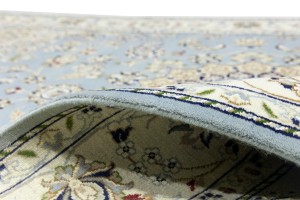 Light Blue-gray Floral 5X7 Indo-Nain Oriental Rug