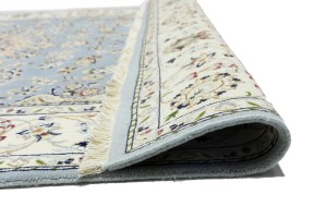 Light Blue-gray Floral 5X7 Indo-Nain Oriental Rug