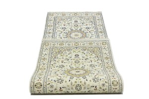 Cream Floral 2'7X8'4 Indo-Nain Oriental Runner Rug
