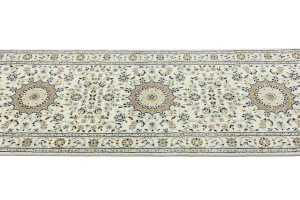Cream Floral 2'7X8'4 Indo-Nain Oriental Runner Rug
