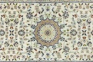 Cream Floral 2'7X8'4 Indo-Nain Oriental Runner Rug