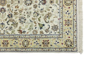 Cream Floral 3X7 Indo-Nain Oriental Rug