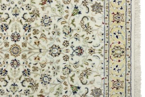 Cream Floral 3X7 Indo-Nain Oriental Rug