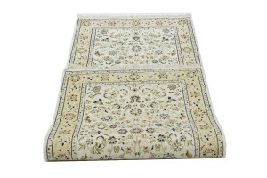 Cream Floral 3X7 Indo-Nain Oriental Rug