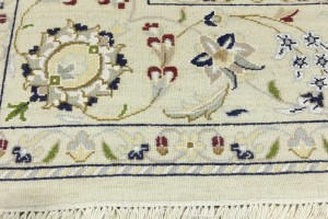 Cream Floral 6X12 Indo-Nain Oriental Rug