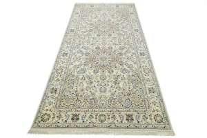 Cream Floral 6X12 Indo-Nain Oriental Rug