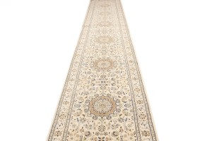 Cream Floral 3X18 Indo-Nain Oriental Runner Rug