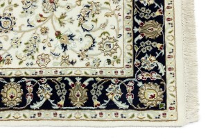 Cream Floral 4X6 Indo-Nain Oriental Rug