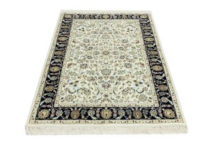 Cream Floral 4X6 Indo-Nain Oriental Rug