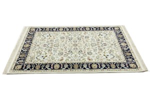 Cream Floral 4X6 Indo-Nain Oriental Rug