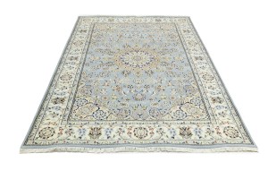 Light Blue-gray Floral 6X9 Indo-Nain Oriental Rug