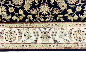 Dark Navy Floral 5'5X8 Indo-Nain Oriental Rug