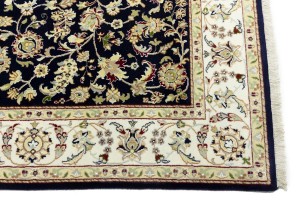 Dark Navy Floral 5'5X8 Indo-Nain Oriental Rug