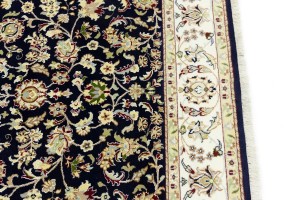 Dark Navy Floral 5'5X8 Indo-Nain Oriental Rug