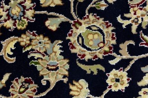 Dark Navy Floral 5'5X8 Indo-Nain Oriental Rug