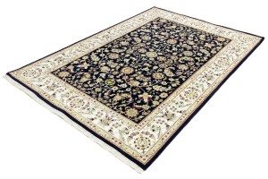 Dark Navy Floral 5'5X8 Indo-Nain Oriental Rug