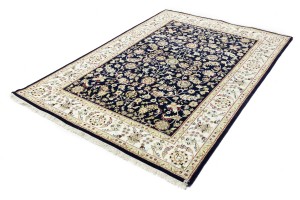 Dark Navy Floral 5'5X8 Indo-Nain Oriental Rug