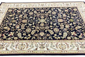 Dark Navy Floral 5'5X8 Indo-Nain Oriental Rug